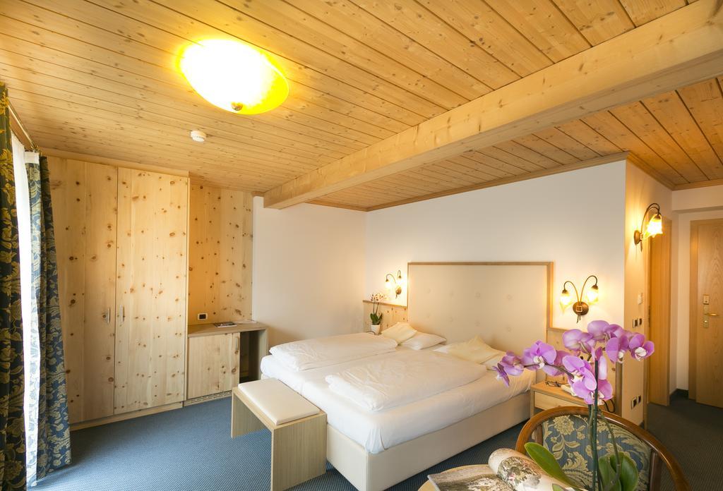 Diamant Spa Resort Santa Cristina Val Gardena Esterno foto