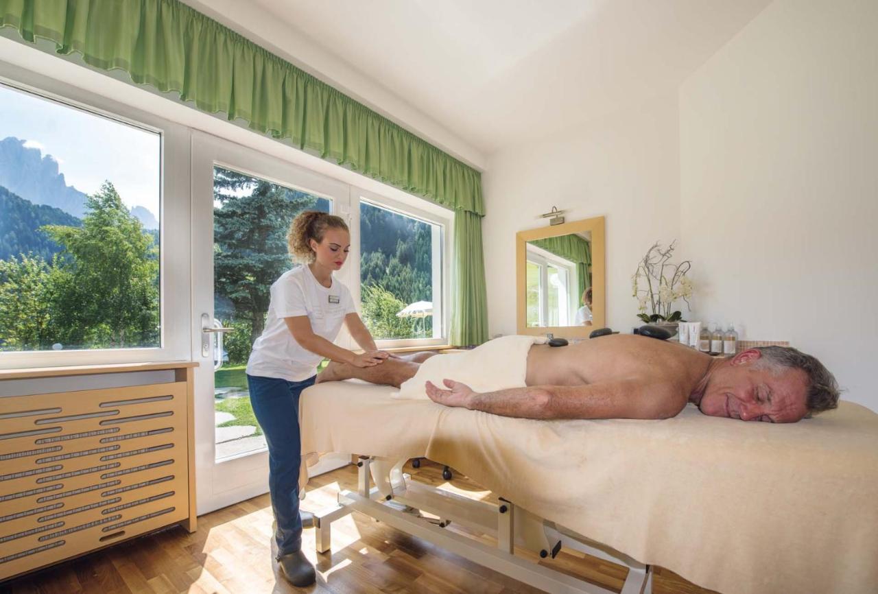 Diamant Spa Resort Santa Cristina Val Gardena Esterno foto